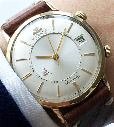 jaeger lecoultre memovox automatic vintage.